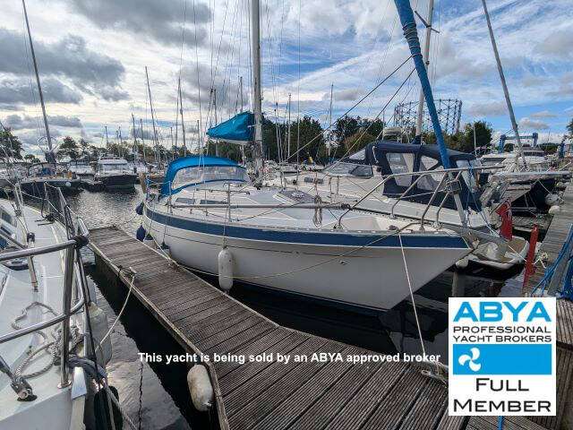 1982 MOODY MOODY 29 - Photo 1