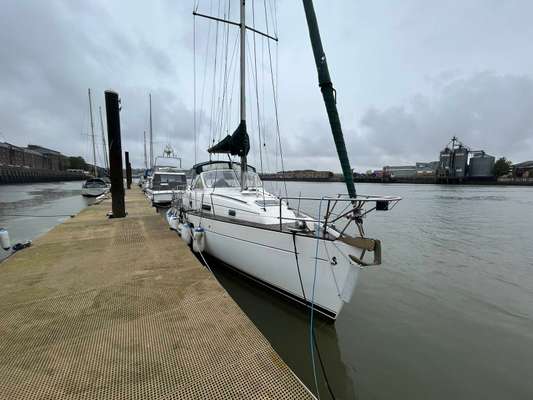 1999 Beneteau OCEANIS 36 CC