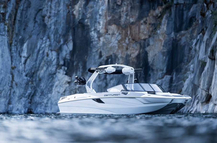 2025 CENTURION BOATS CENTURION FE23 - Photo 1