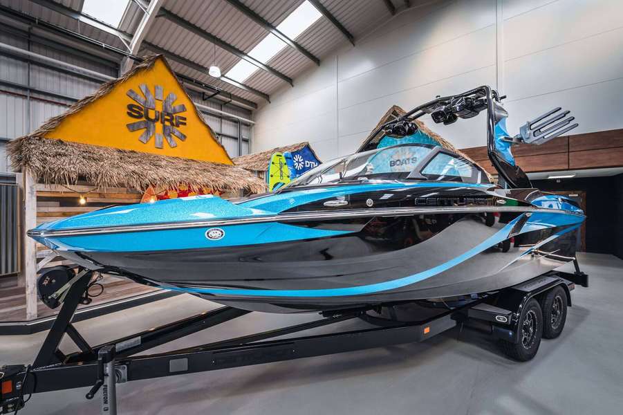 2020 CENTURION BOATS CENTURION FI21 - Photo 1