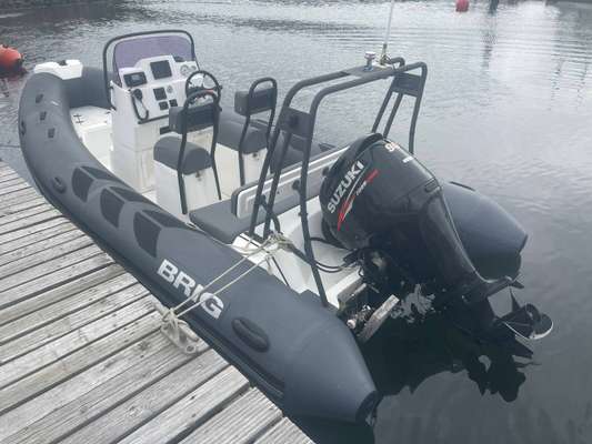 2016 Brig 520