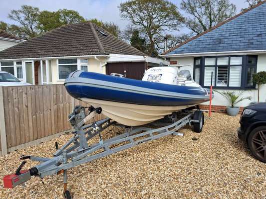 2011 Animal ANIMAL 6.3M