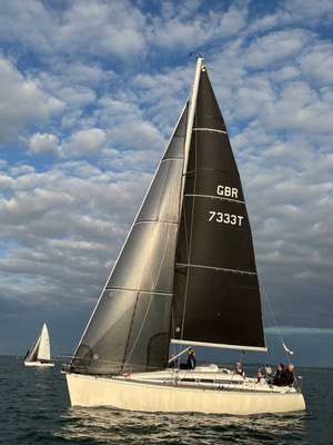 1999 Elan 333 - Photo 1