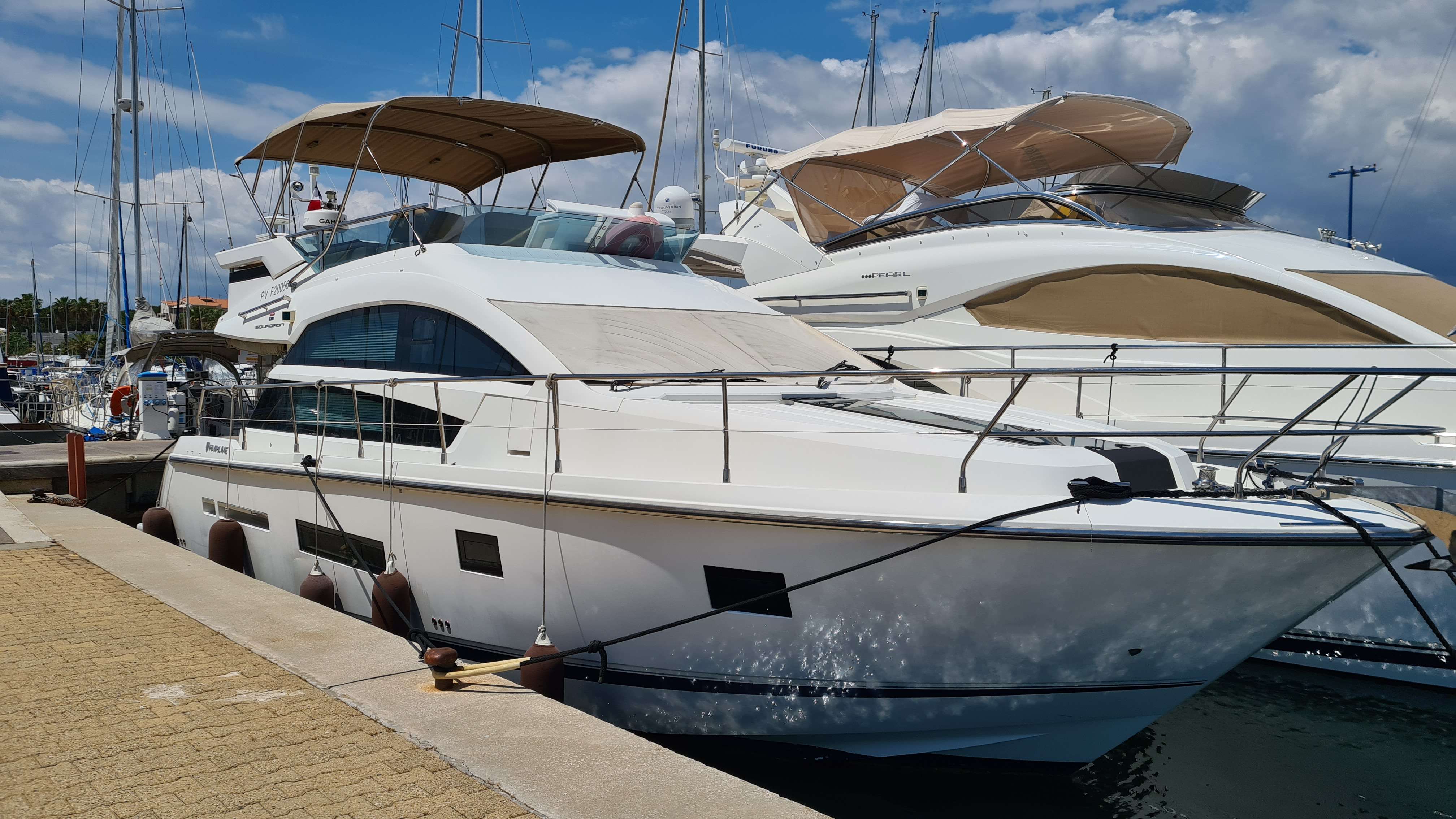Fairline SQUADRON 42