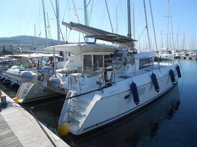 Catamarano LAGOON 421 usato Italia