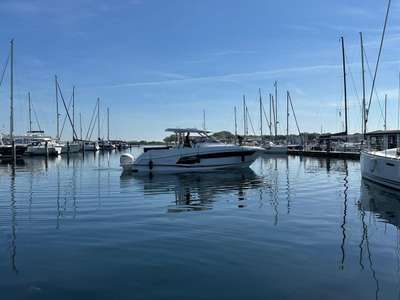 Barca JEANNEAU CAP CAMARAT 7.5 CC usato Paesi Bassi