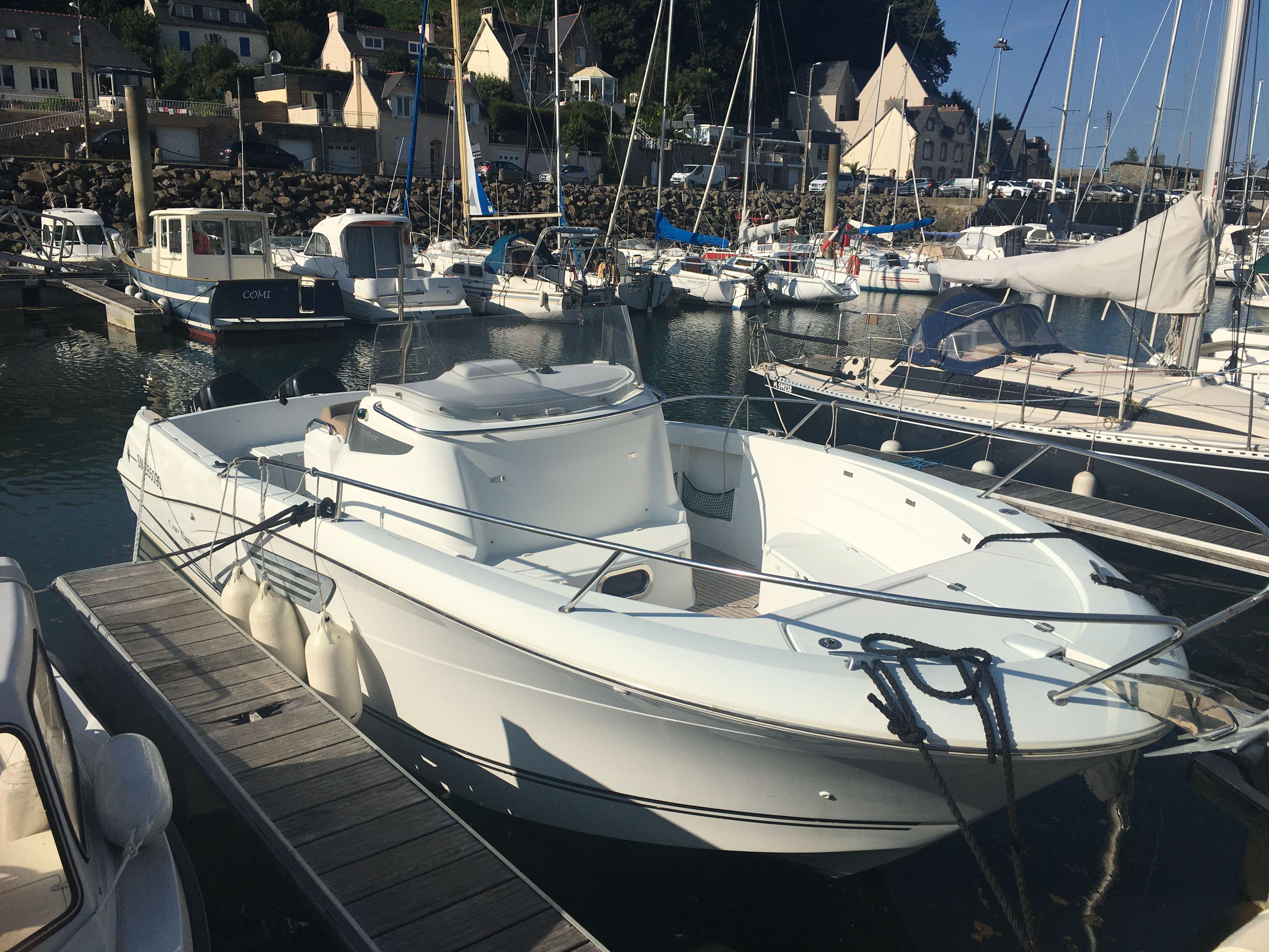 Jeanneau CAP CAMARAT 8.5 CC