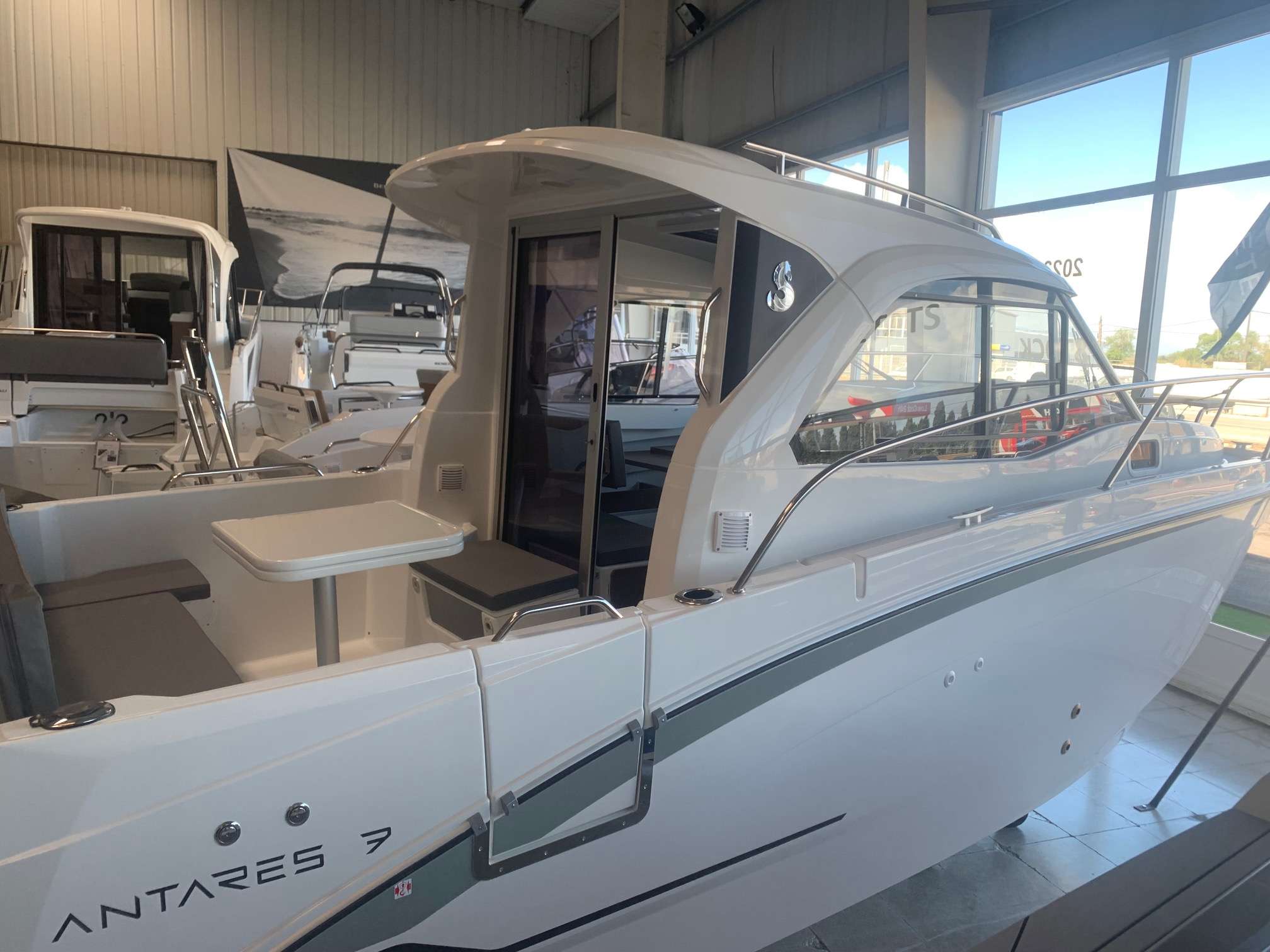 Beneteau ANTARES 7