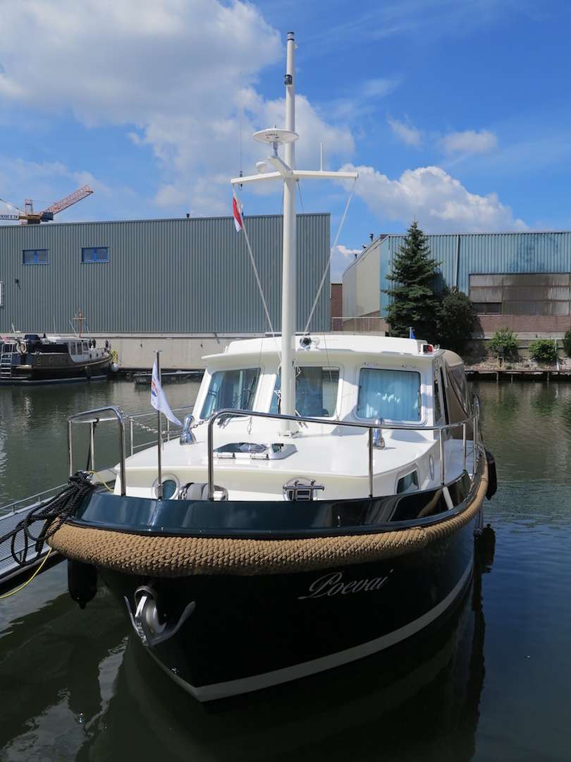LINSSEN YACHTS LINSSEN 32 CLASSIC STURDY SEDAN