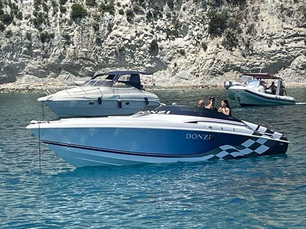 鯉33 2009 Donzi 33 Zx for sale - Latium - €85,000