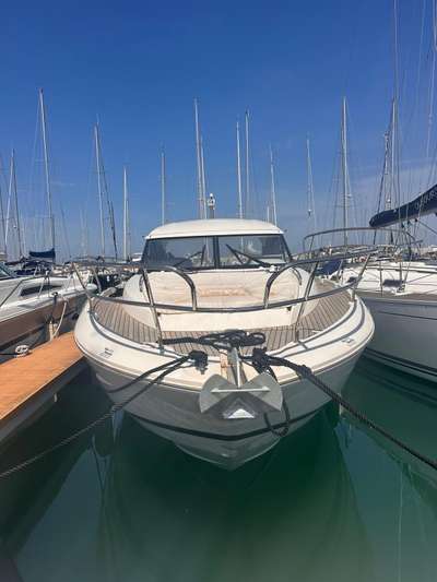 Barca JEANNEAU LEADER 36 usato Italia