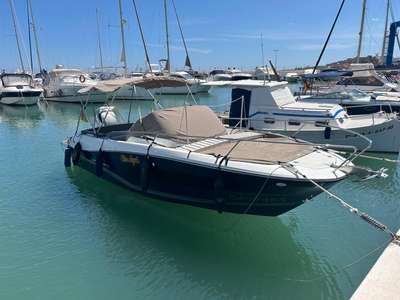 Barca JEANNEAU CAP CAMARAT 7.5 WA SÉRIE 2 usato Spagna
