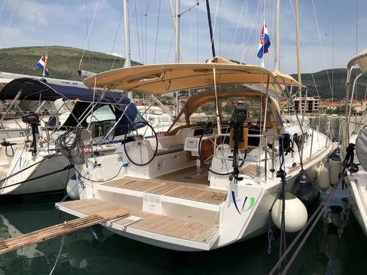 2017 Dufour 382 GRAND LARGE