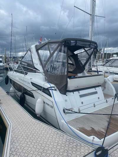 Barca JEANNEAU LEADER 30 usato Francia