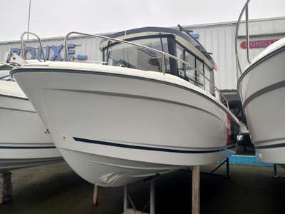 Barca JEANNEAU MERRY FISHER 695 SPORT SÉRIE 2 nuovo Francia