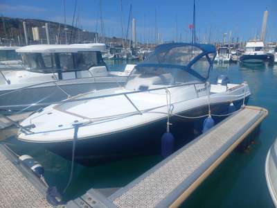 Barca JEANNEAU CAP CAMARAT 7.5 WA usato Francia