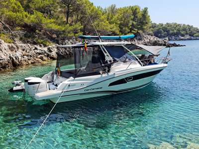 Barca JEANNEAU CAP CAMARAT 9.0 WA usato Croazia