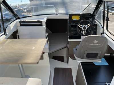 Barca JEANNEAU MERRY FISHER 795 usato Francia
