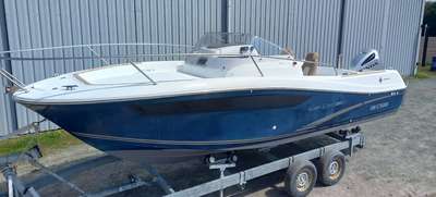 Barca JEANNEAU CAP CAMARAT 7.5 WA usato Francia
