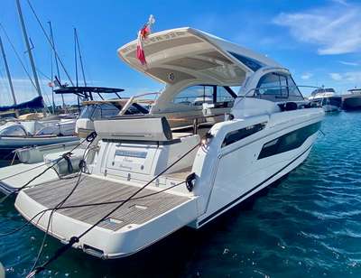 Barca JEANNEAU LEADER 33 usato Francia