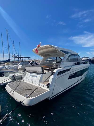 Barca JEANNEAU LEADER 33 usato Francia
