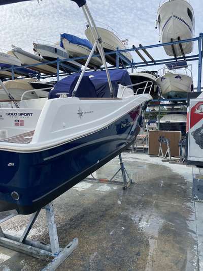 Bateau JEANNEAU CAP CAMARAT 7.5 CC occasion France
