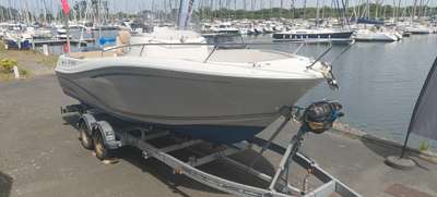 Barca JEANNEAU CAP CAMARAT 7.5 CC STYLE usato Francia