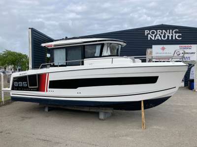 Barca JEANNEAU MERRY FISHER 895 SPORT SÉRIE 2 usato Francia