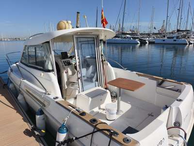 Barca JEANNEAU MERRY FISHER 705 usato Spagna