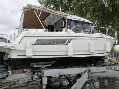 Barca JEANNEAU MERRY FISHER 795 usato Francia