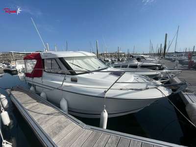 Barca JEANNEAU MERRY FISHER 755 usato Francia