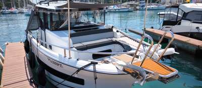 Barca JEANNEAU MERRY FISHER 895 SPORT SÉRIE 2 usato Croazia